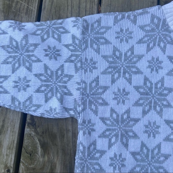 ** VTG Garland USA Gray white Snowflake mock neck pullover sweater - Picture 2 of 9